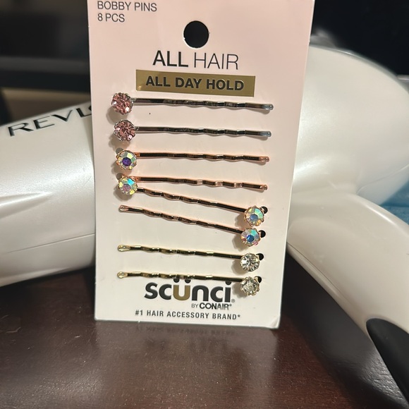 Beauty Bundle- hair dryer- curling iron AND Scunci Bobby Pins - Picture 9 of 10